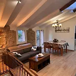 Casa De La Serra * Montblanc