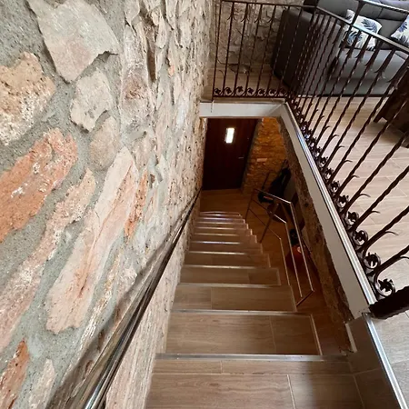 Casa De La Serra Сasa de vacaciones Montblanc